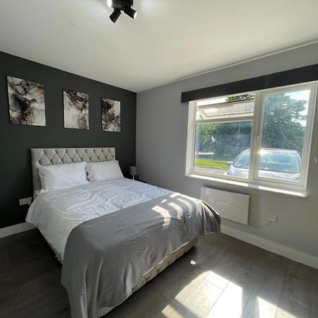 Letzi Premium Cozy Retreat Private En-Suite Rooms, Wembley Londres Extérieur photo