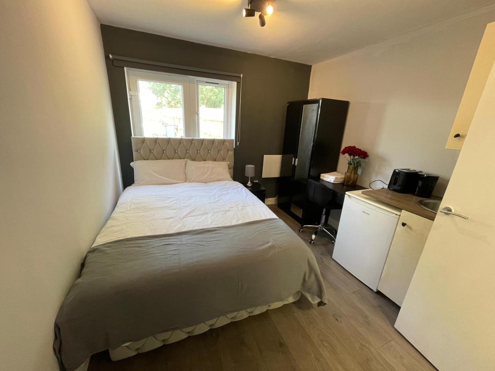 Letzi Premium Cozy Retreat Private En-Suite Rooms, Wembley Londres Extérieur photo