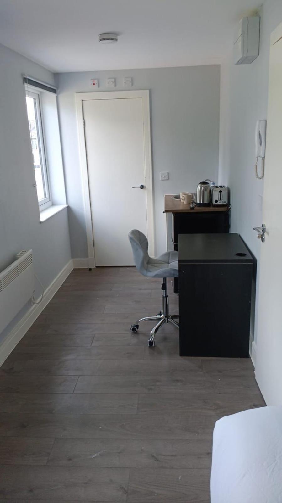 Letzi Premium Cozy Retreat Private En-Suite Rooms, Wembley Londres Extérieur photo