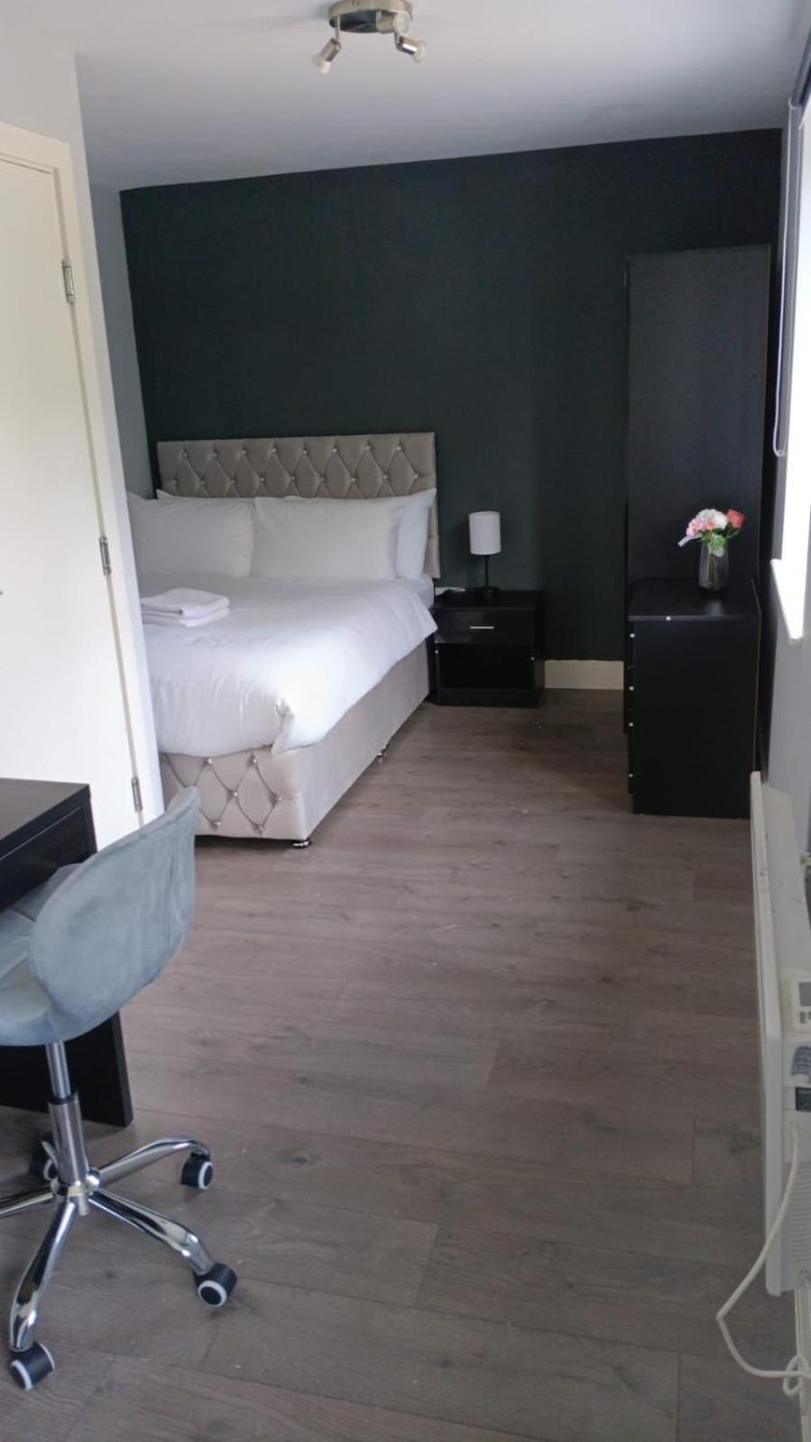 Letzi Premium Cozy Retreat Private En-Suite Rooms, Wembley Londres Extérieur photo